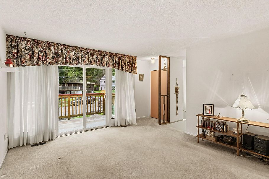 4390 Hoskins Road North Vancouver, BC - 3