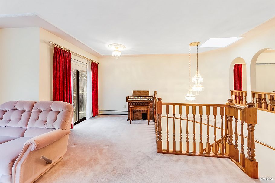 2721 Grant Street Vancouver, BC - 13