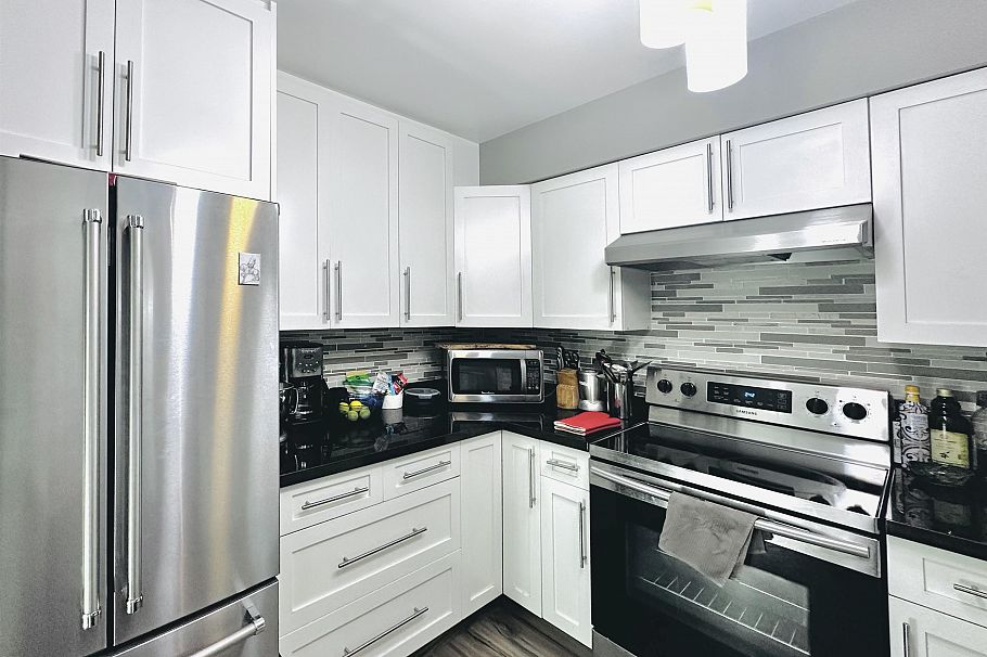 203 650 Moberly Road Vancouver, BC - 3