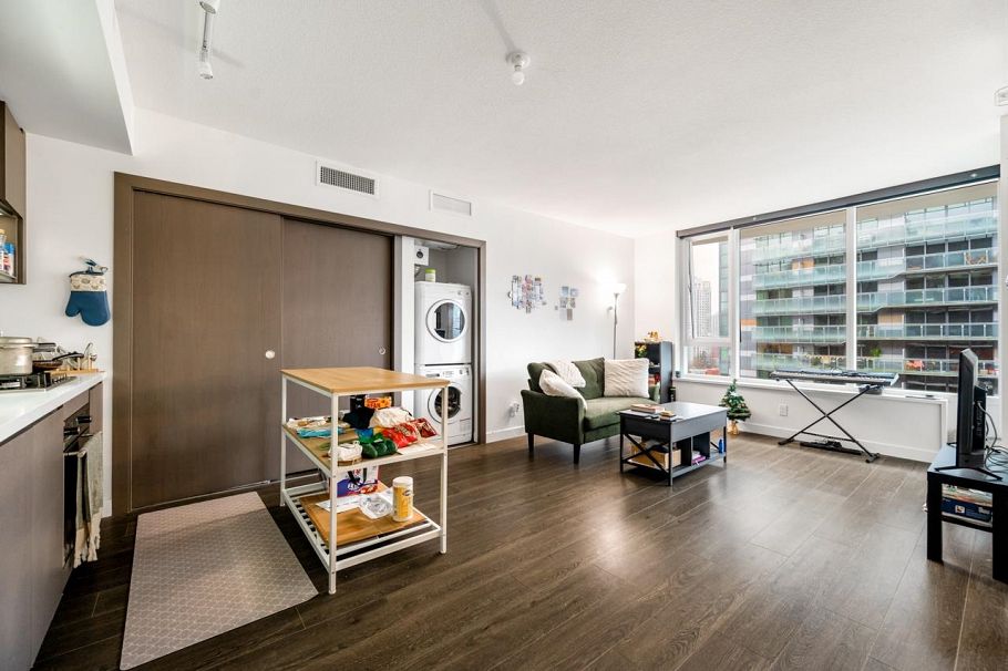 1517 68 Smithe Street Vancouver, BC - 10