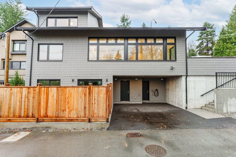 1123 E Keith Road North Vancouver, BC - 2