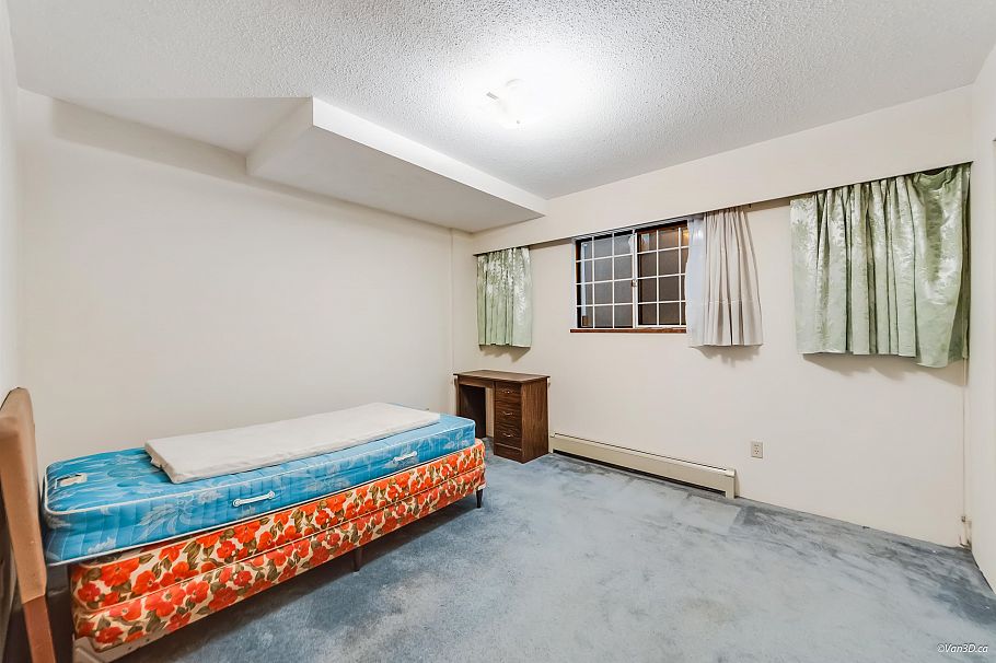 2721 Grant Street Vancouver, BC - 29