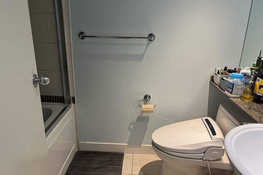 601 1408 Strathmore Mews Vancouver, BC - 10