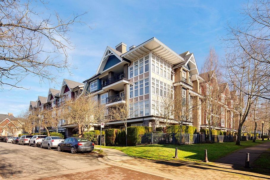 401 7088 Mont Royal Square Vancouver, BC - 29