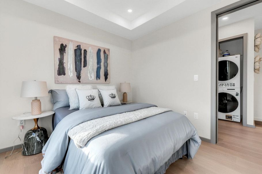 1 3547 E Georgia Street Vancouver, BC - 16