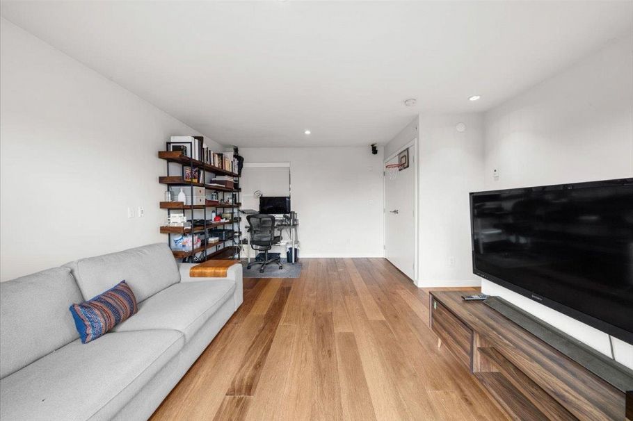 3485 Victoria Drive Vancouver, BC - 25