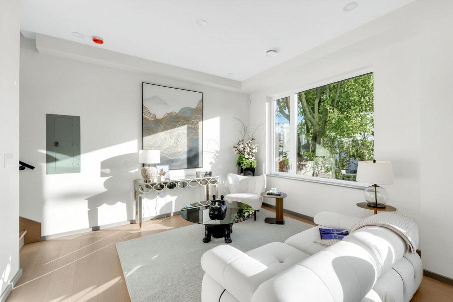 1 3547 E Georgia Street Vancouver, BC - 6