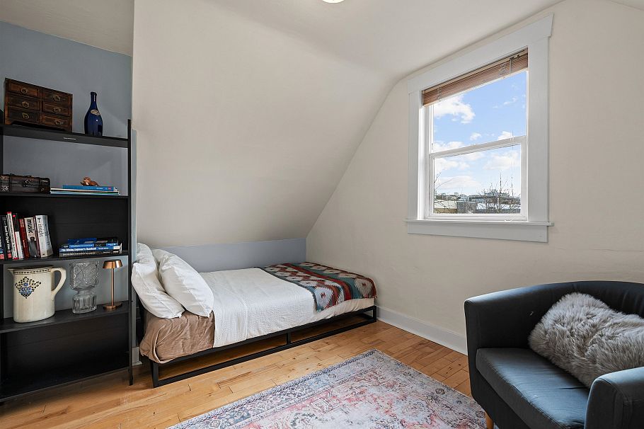 1829 1831 W 2nd Avenue Vancouver, BC - 10