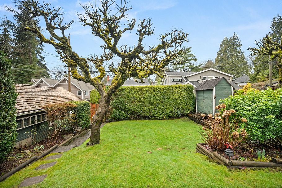 5869 Dunbar Street Vancouver, BC - 37