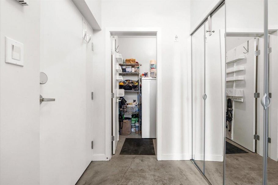 3485 Victoria Drive Vancouver, BC - 2