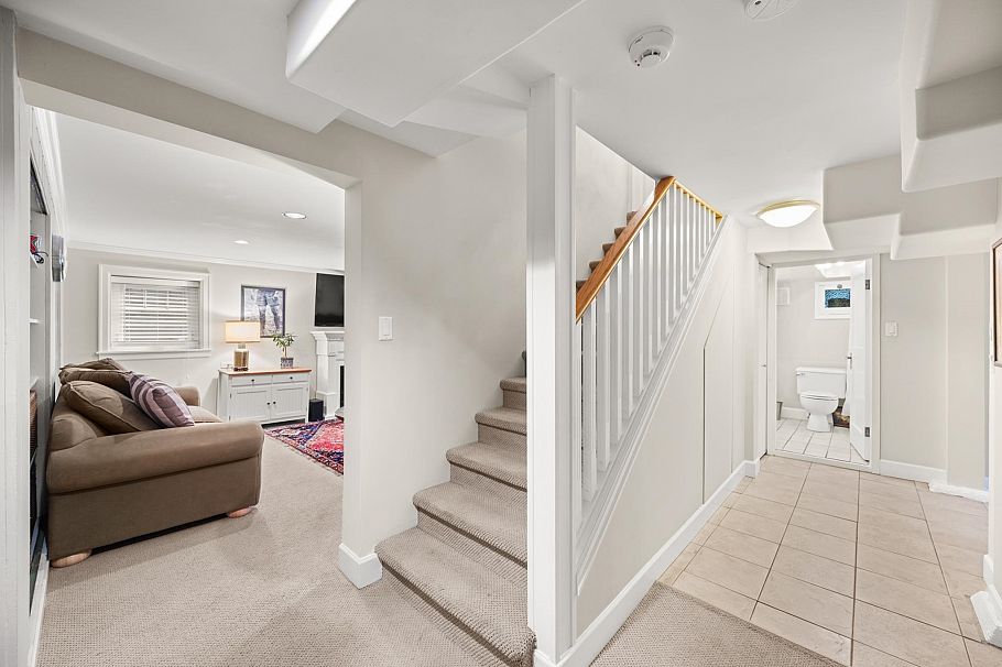 5869 Dunbar Street Vancouver, BC - 29