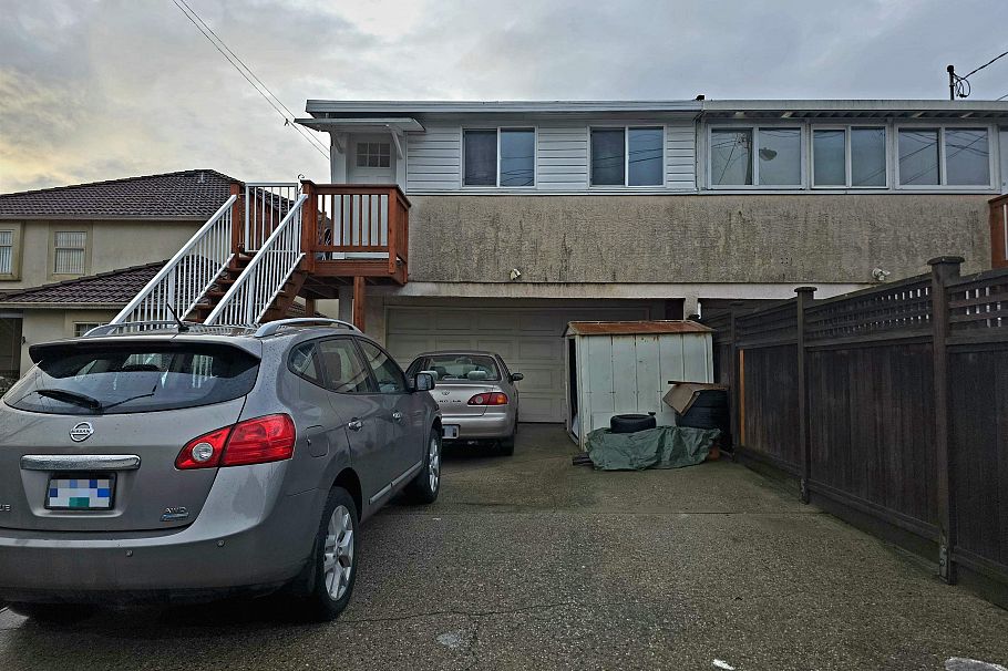 7138 Fraser Street Vancouver, BC - 3