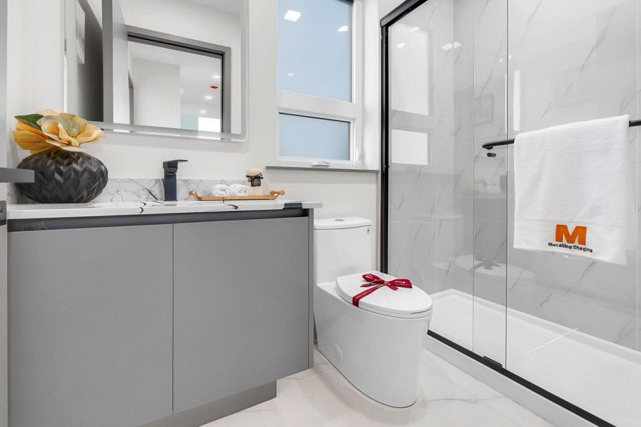 1 3547 E Georgia Street Vancouver, BC - 31