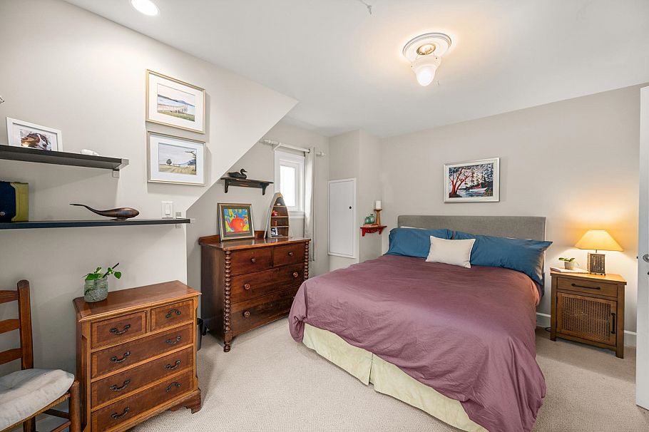 5869 Dunbar Street Vancouver, BC - 27