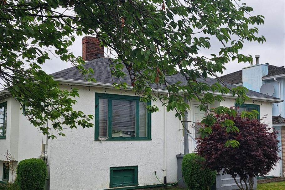 3995 Slocan Street Vancouver, BC - 3