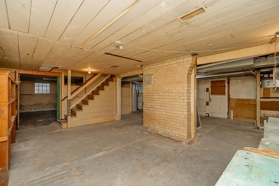 1204 Grand Boulevard North Vancouver, BC - 27