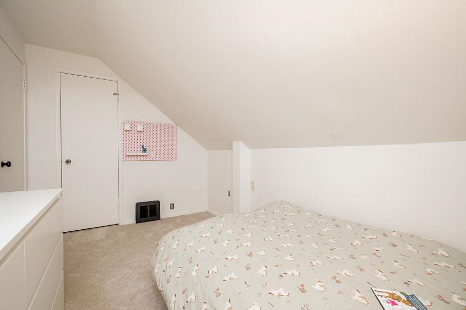 134 W 40th Avenue Vancouver, BC - 19