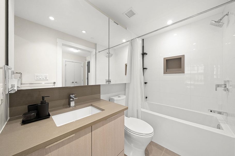 411 8508 Rivergrass Drive Vancouver, BC - 14