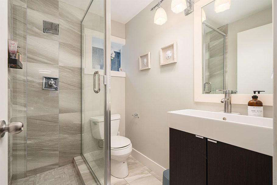 3642 Sykes Road North Vancouver, BC - 27