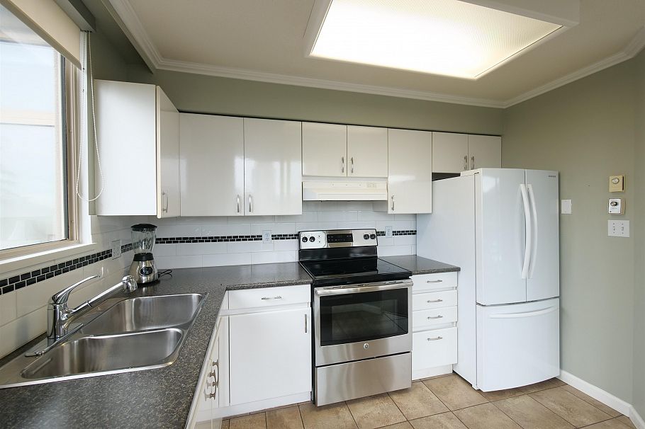 1213 1327 E Keith Road North Vancouver, BC - 7