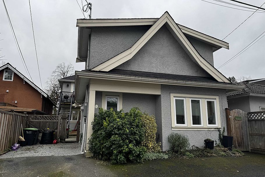 1865 E 37th Avenue Vancouver, BC - 22