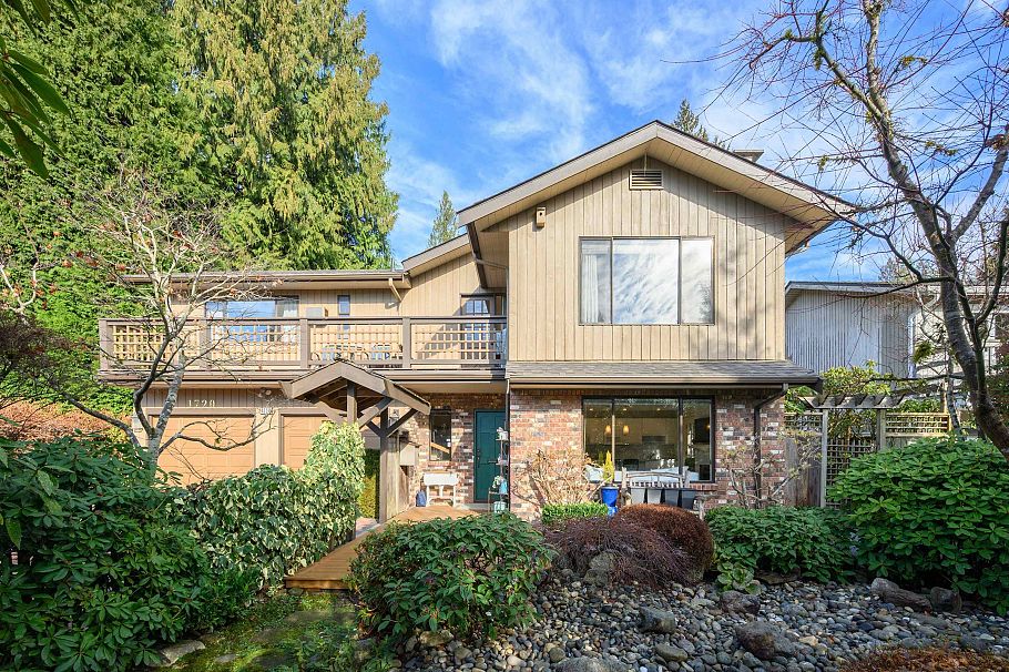 1720 Scott Road North Vancouver, BC - 37