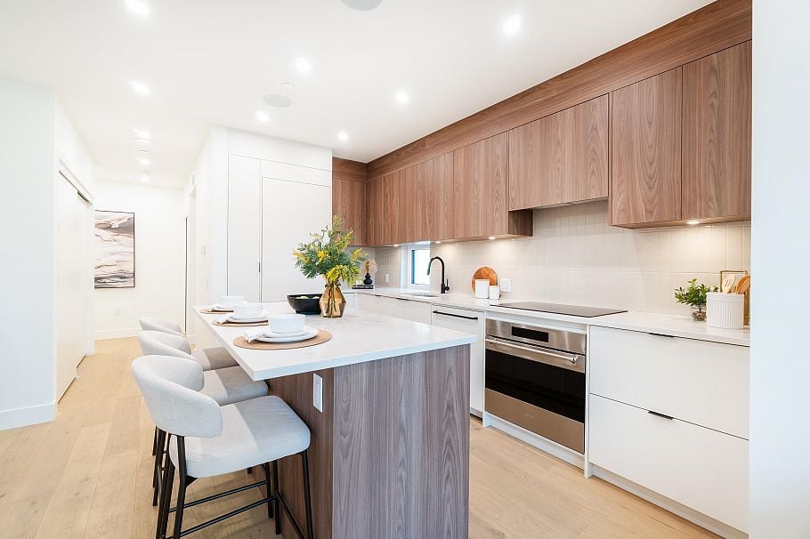 121 1552 E 3rd Avenue Vancouver, BC - 8