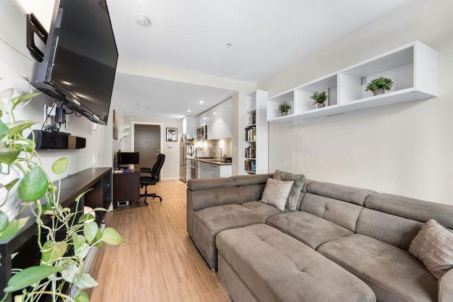 3 2651 Library Lane North Vancouver, BC - 3