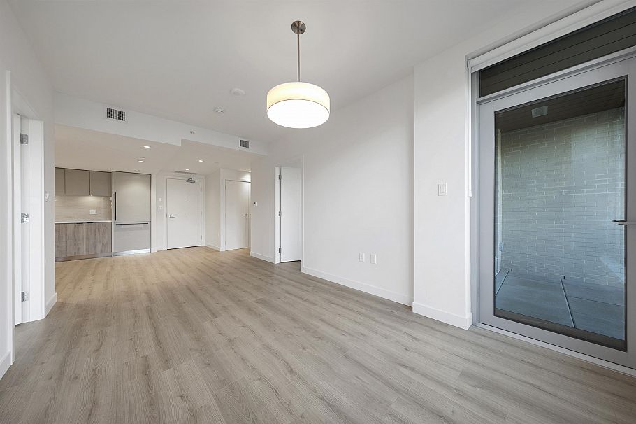 307 755 Harbourside Drive West Vancouver, BC - 14