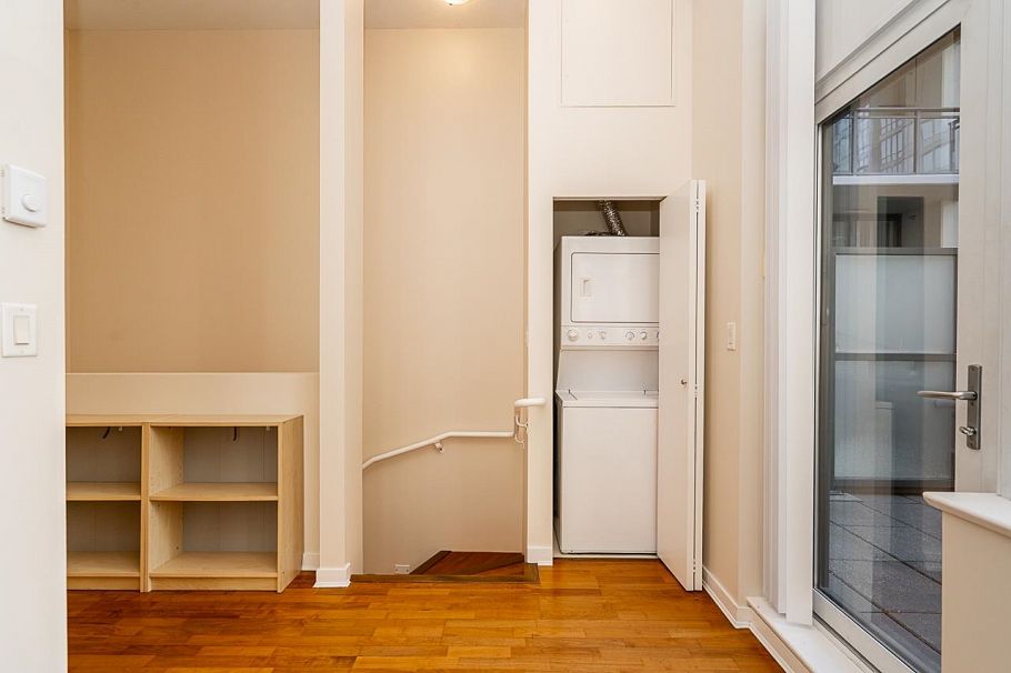 555 Helmcken Street Vancouver, BC - 19