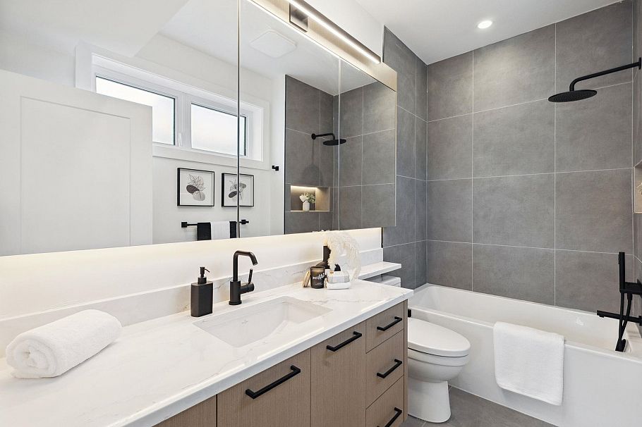 #1 2244 E 11th Avenue Vancouver, BC - 21