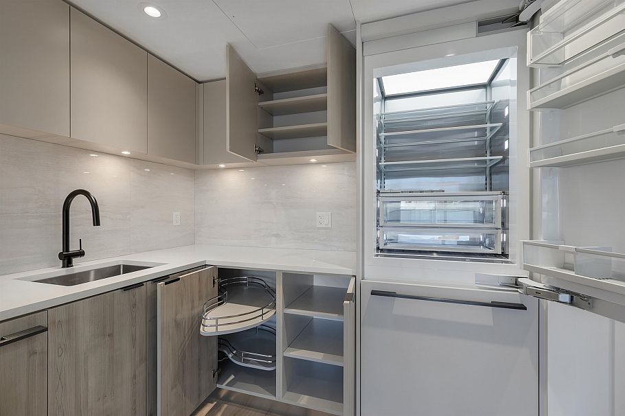 307 755 Harbourside Drive West Vancouver, BC - 24