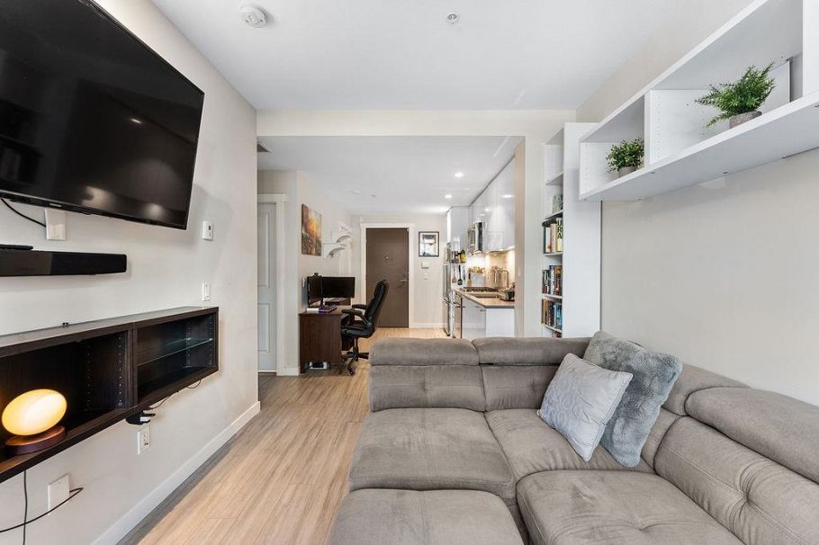 3 2651 Library Lane North Vancouver, BC - 2