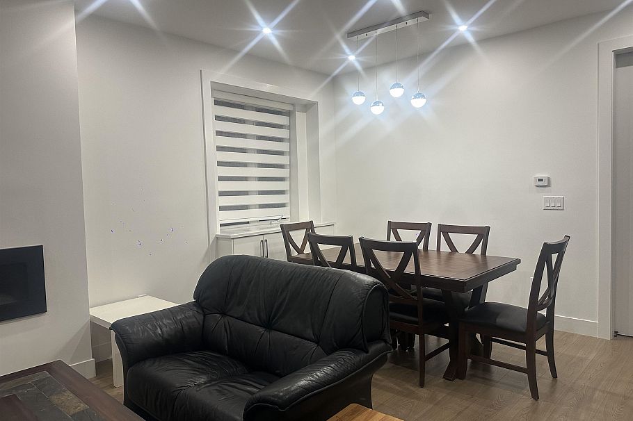 836 W 61st Avenue Vancouver, BC - 3