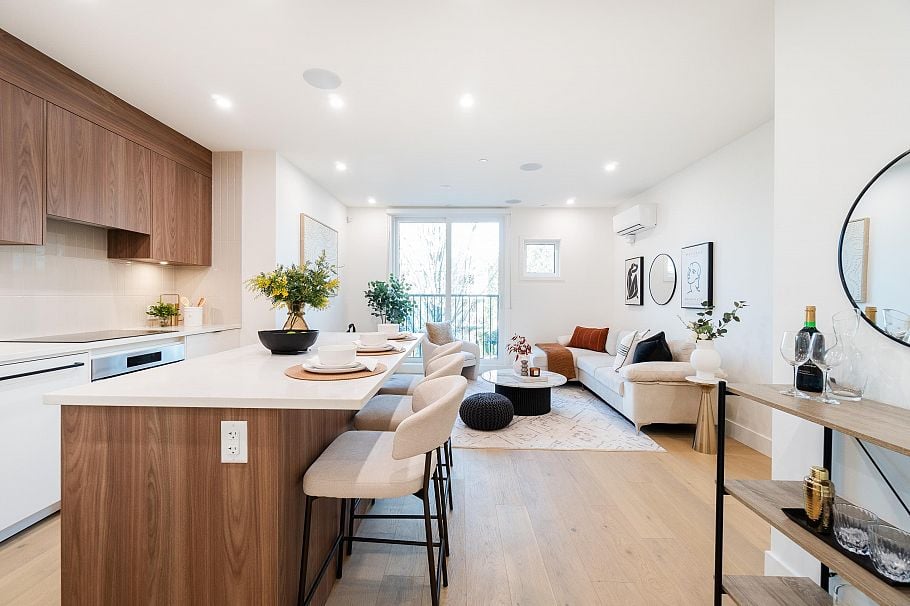 103 1550 E 3rd Avenue Vancouver, BC - 4