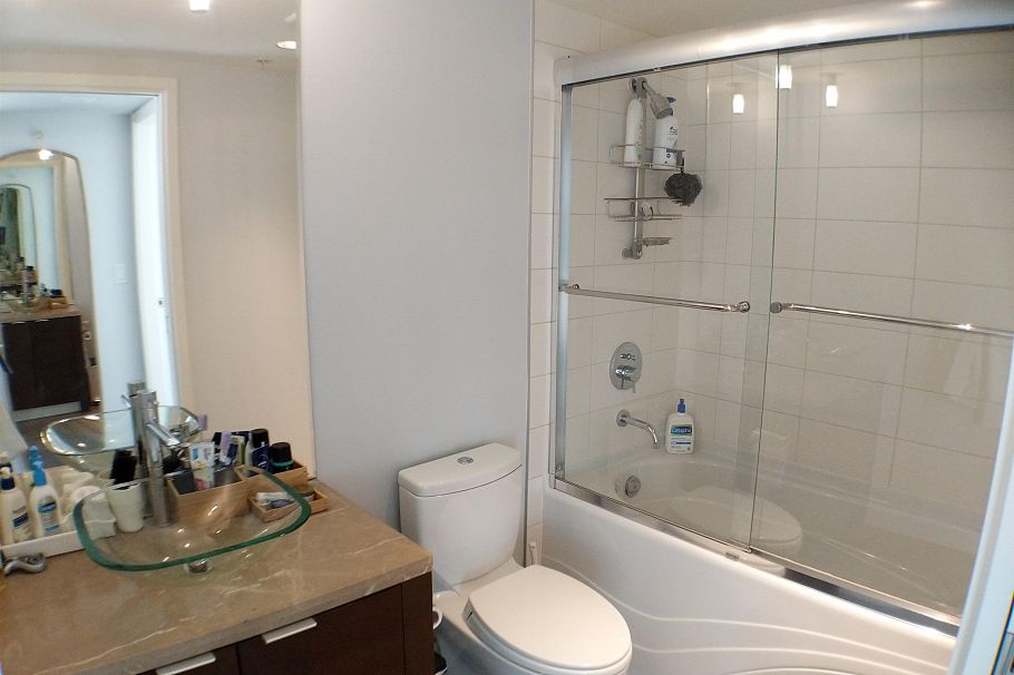 2305 918 Cooperage Way Vancouver, BC - 12