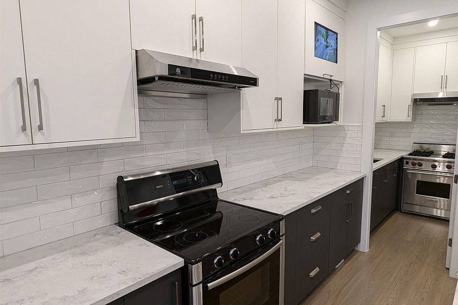 836 W 61st Avenue Vancouver, BC - 12