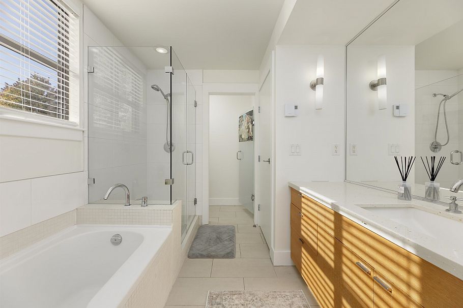 828 W 6th Avenue Vancouver, BC - 12