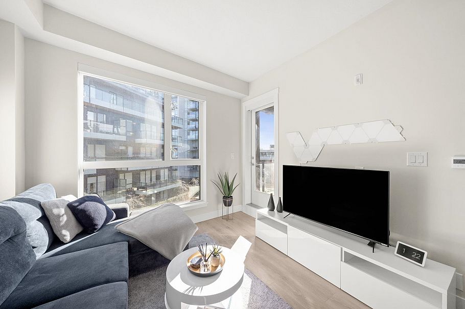 411 8508 Rivergrass Drive Vancouver, BC - 8