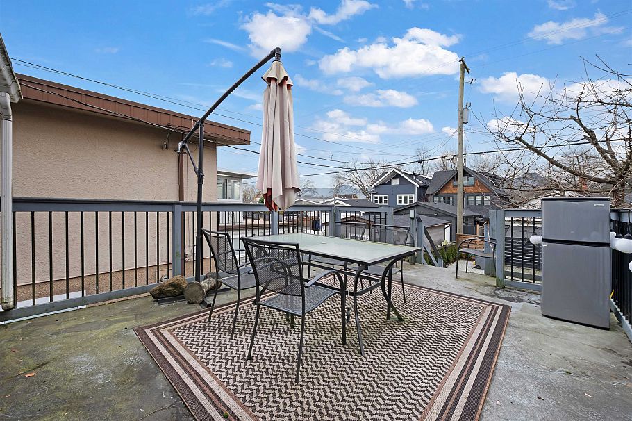 2675 Dundas Street Vancouver, BC - 18