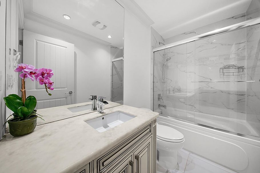 3263 Norwood Avenue North Vancouver, BC - 30