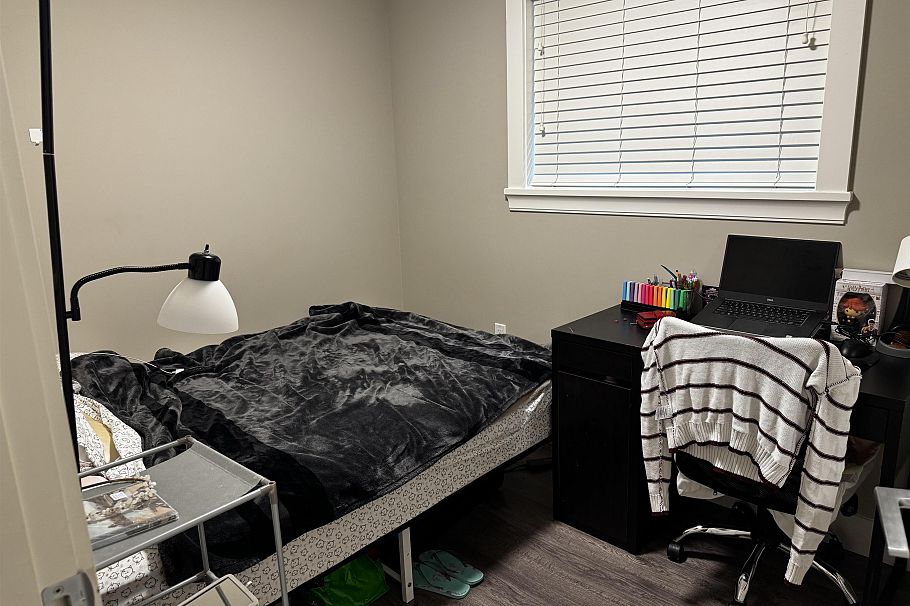 1865 E 37th Avenue Vancouver, BC - 11