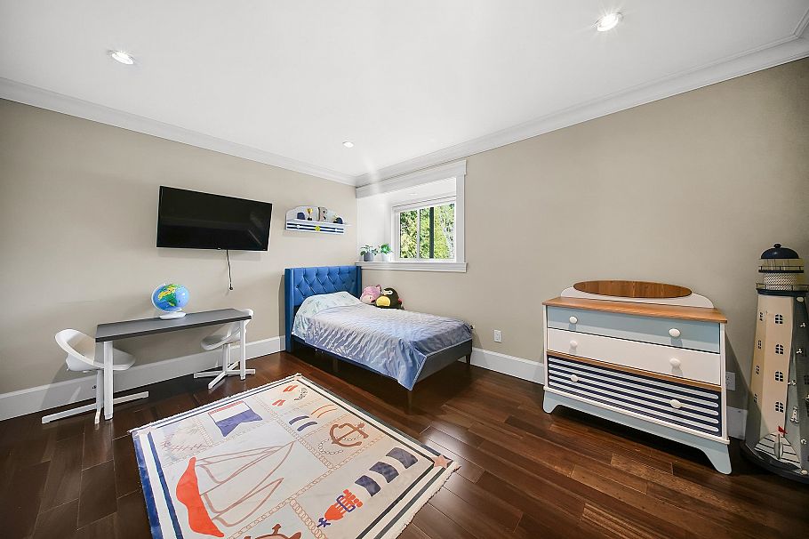 3263 Norwood Avenue North Vancouver, BC - 28