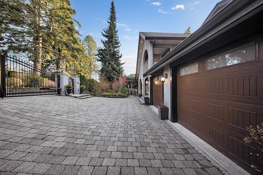 3263 Norwood Avenue North Vancouver, BC - 38