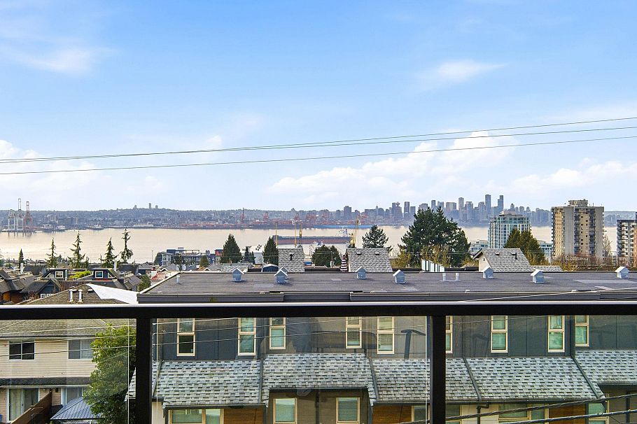 255 E 6th Street North Vancouver, BC - 25