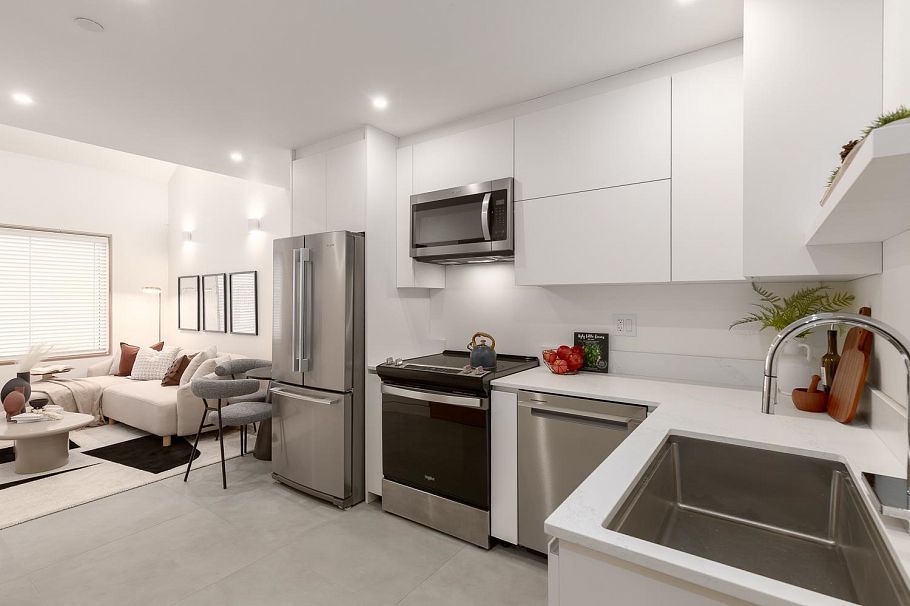 4717 Lanark Street Vancouver, BC - 35