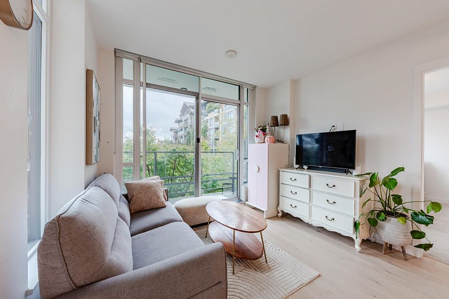 205 1295 Conifer Street North Vancouver, BC - 11