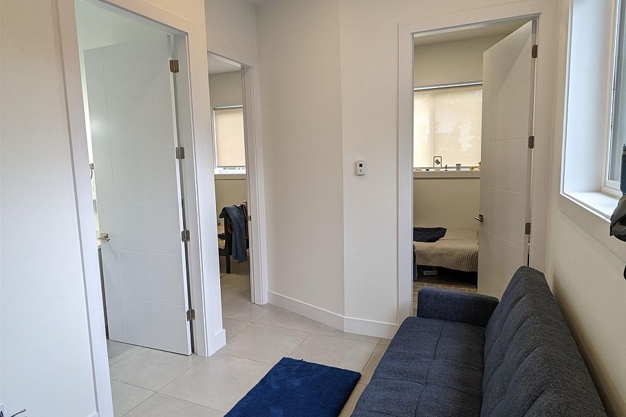 836 W 61st Avenue Vancouver, BC - 19