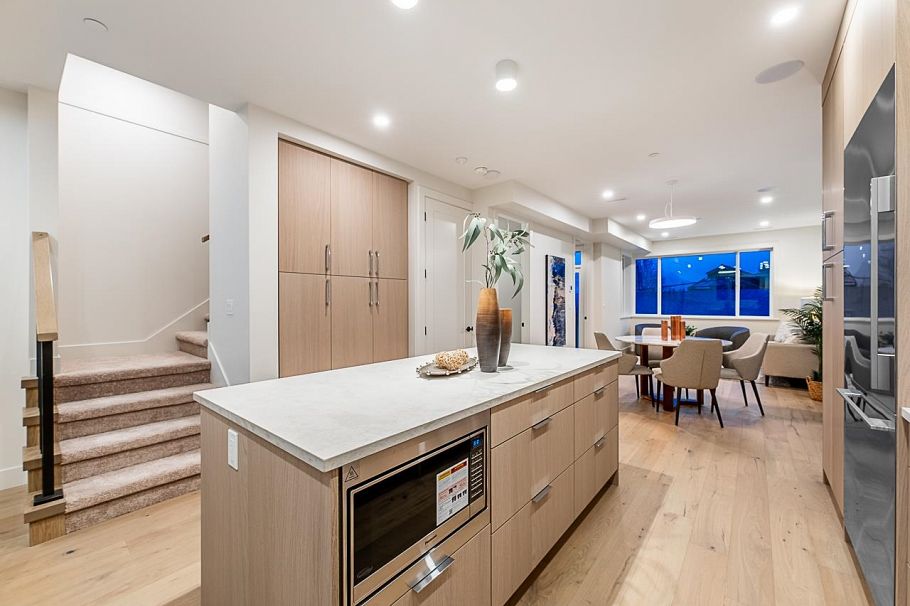 3537 Cambridge Street Vancouver, BC - 14