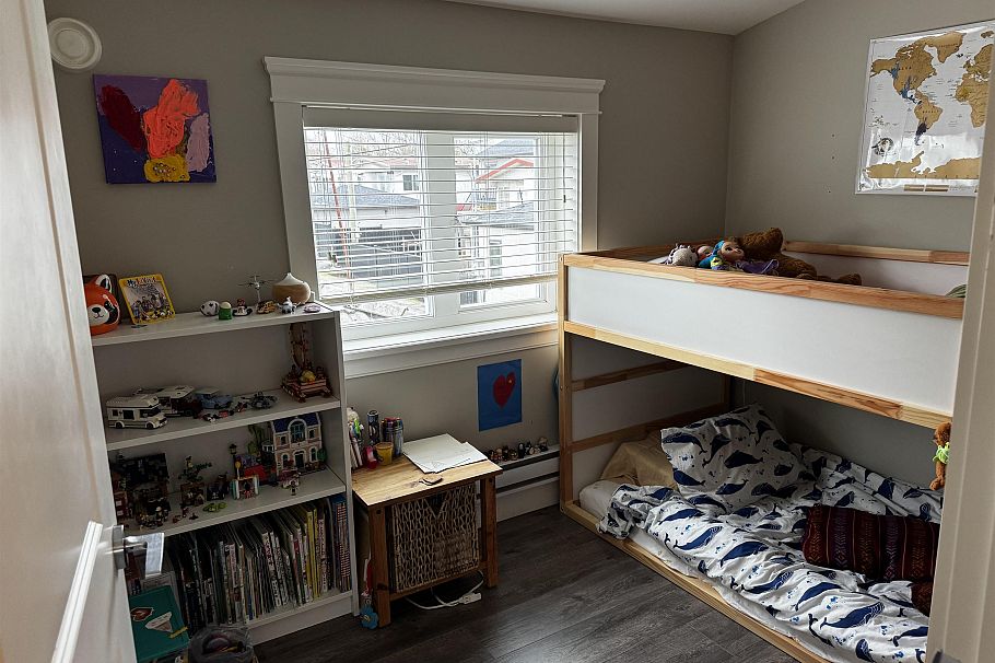 1865 E 37th Avenue Vancouver, BC - 6